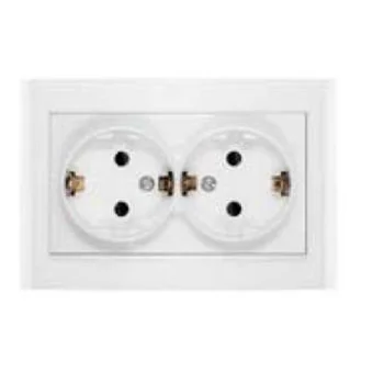 Розетка 2-м СП Бриллиант 16А IP20 с заземл. защ. шторки бел. UNIVersal 7947540